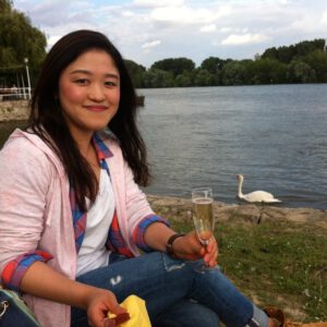 NGES ワインーツアーの参加者(女): NGES ワインーツアーの参加者(女):